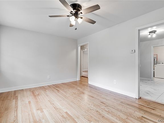 4th image of 5503 Parker St
