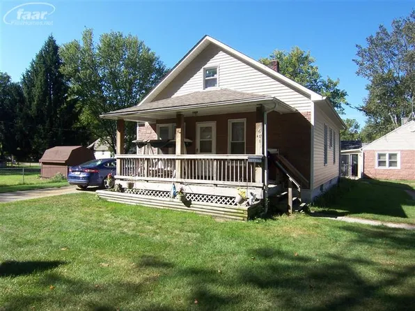 611 Beech St, Clio, MI 48420