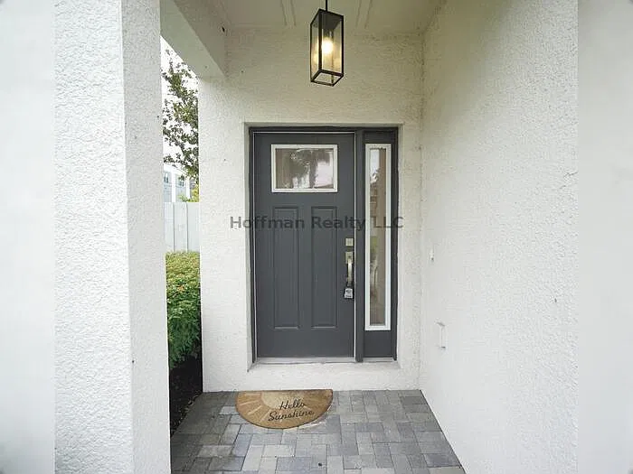 4 bed, 3.5 bath, 2405 sqft, $4,600 — Photo 2