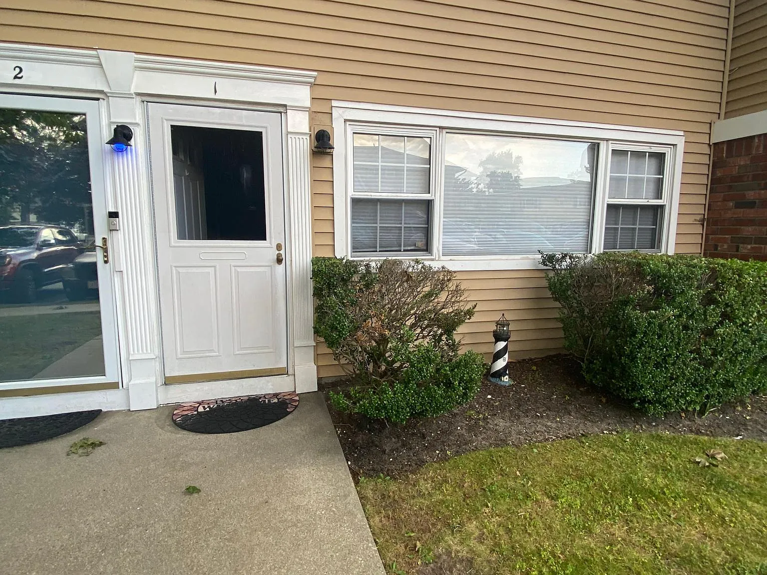 Atlantic Ave, Farmingdale — Photo 1