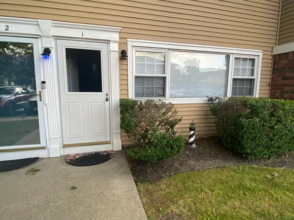 (undisclosed Address), Farmingdale, NY 11735
