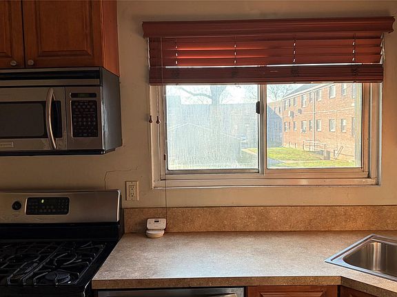 2nd image of 1013 Rottkamp Street #1