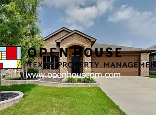 8408 Muddy Creek Dr, Fort Worth, TX 76131