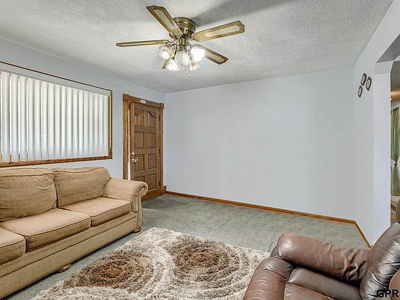 3rd image of 4528 S 60th Ave