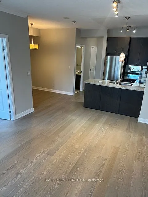 2 bed, $2,800 — Photo 3