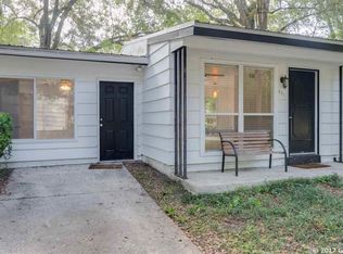 621 NW 34th Dr, Gainesville, FL 32607