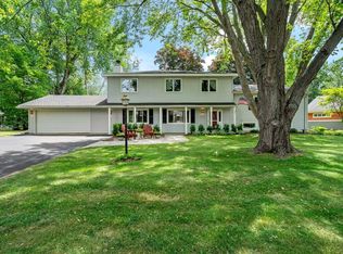 5077 Westmill Rd, Minnetonka, MN 55345