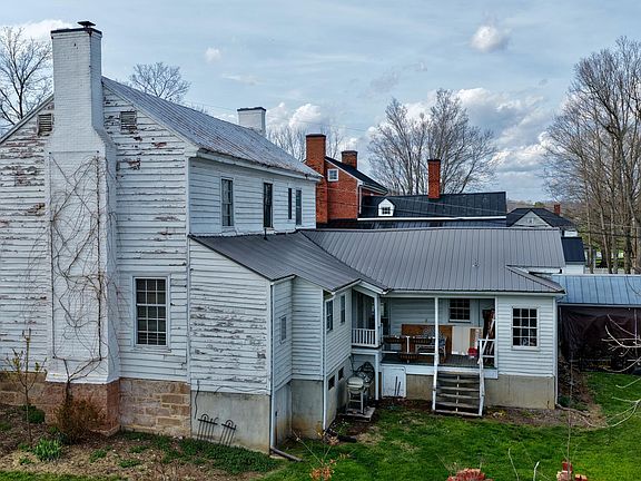 2nd image of 540 Main St