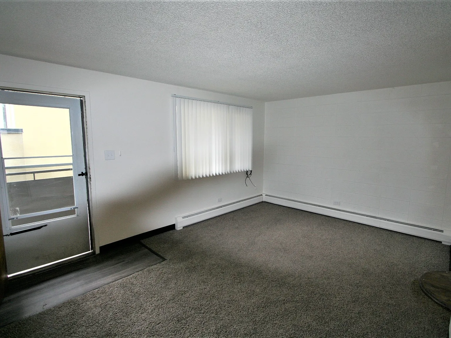 1 bed, 450 sqft, $1,195 — Photo 3