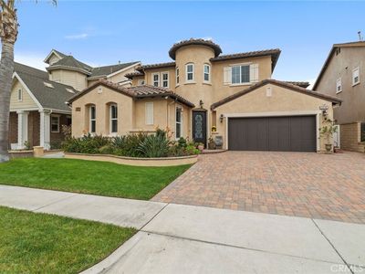 1858 W Meadowbrook Dr, Santa Ana, CA, 92704