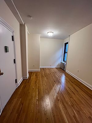 3rd image of 83 Macdougal St APT 29