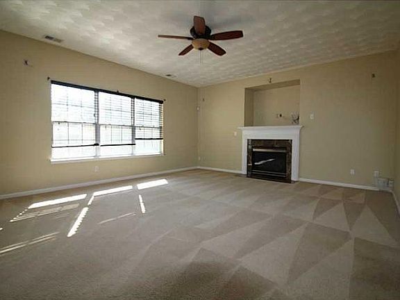 4th image of 807 Westcove Ln