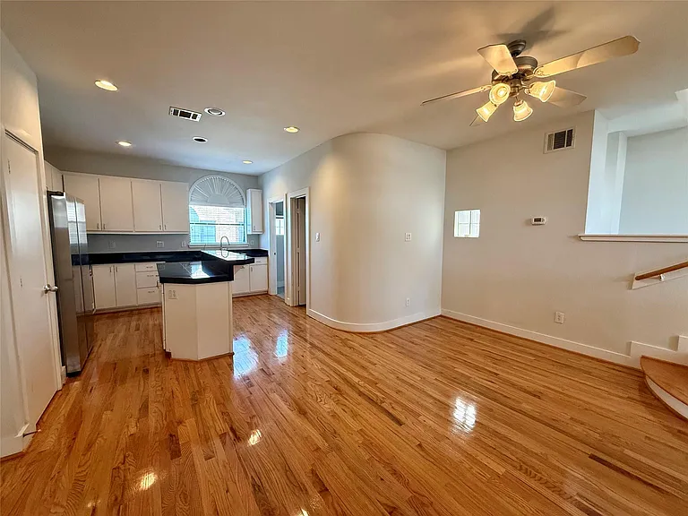 9833 Sandra Ann Ct — Photo 15