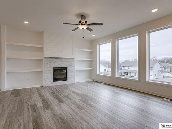 3rd image of 13808 S 52nd St
