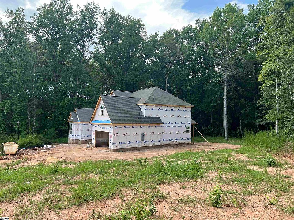 2nd image of 306 Jasmine Way