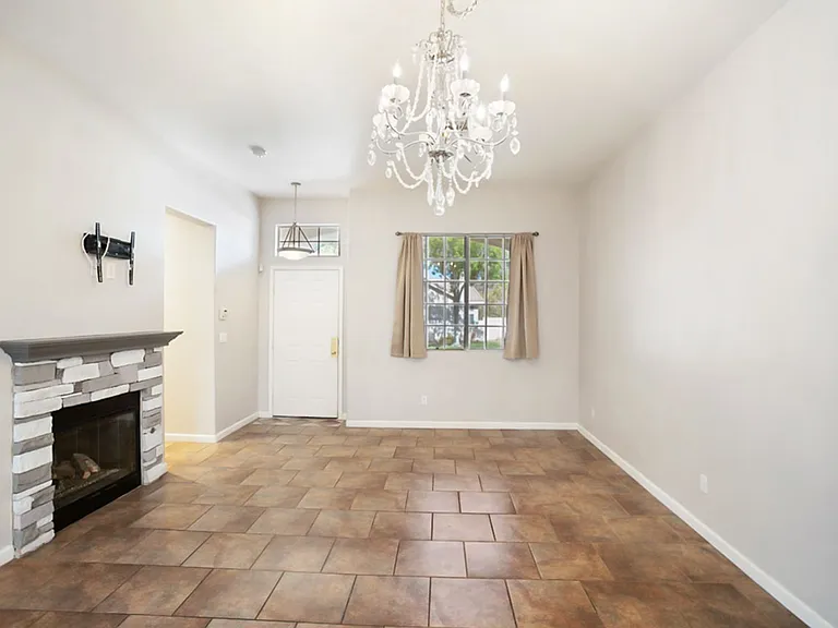 10404 Pacific Sageview Ln — Photo 7