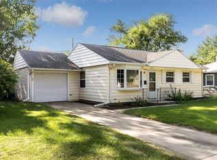 3714 Richmond Rd NE, Cedar Rapids, IA 52402