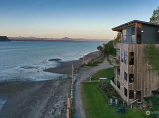 304 1st St #101, Langley, WA
