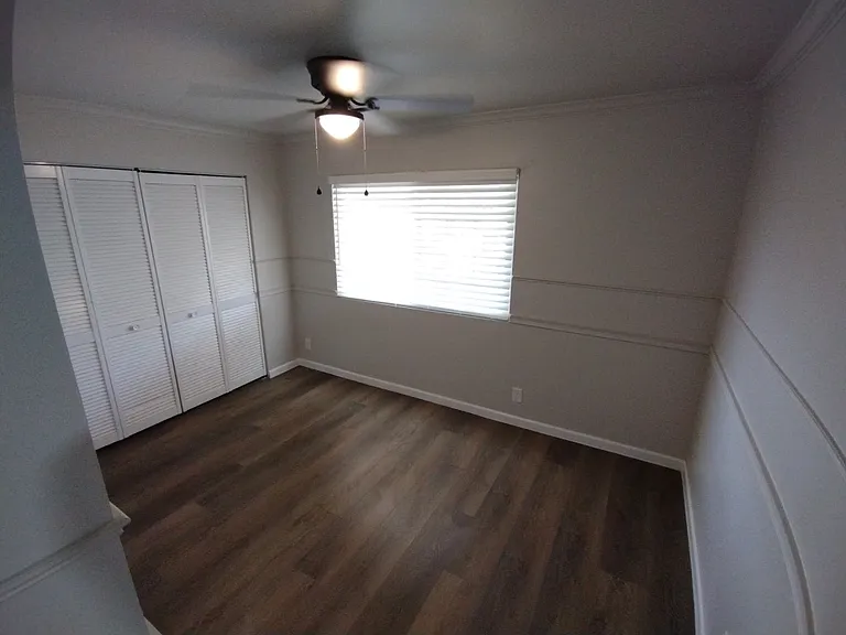 909 Galopago St — Photo 20