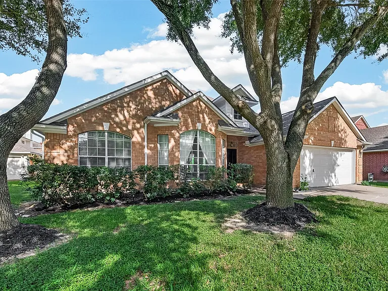 2607 Plantation Hollow Ct — Photo 2