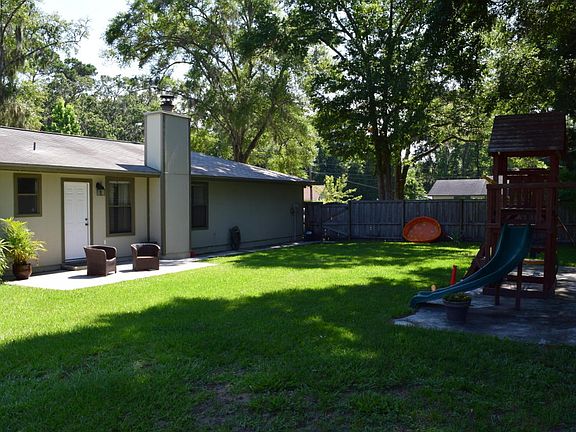 4th image of 671 Grove Park Cir