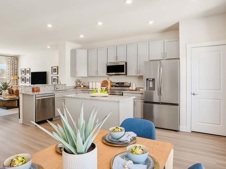 New townhomes with wooded backyards quick access to 50, 81 7 for easy commuting.