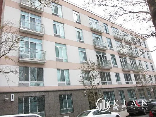 Rented by Kian Realty | media 25