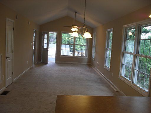 2nd image of 3411 Bishop St