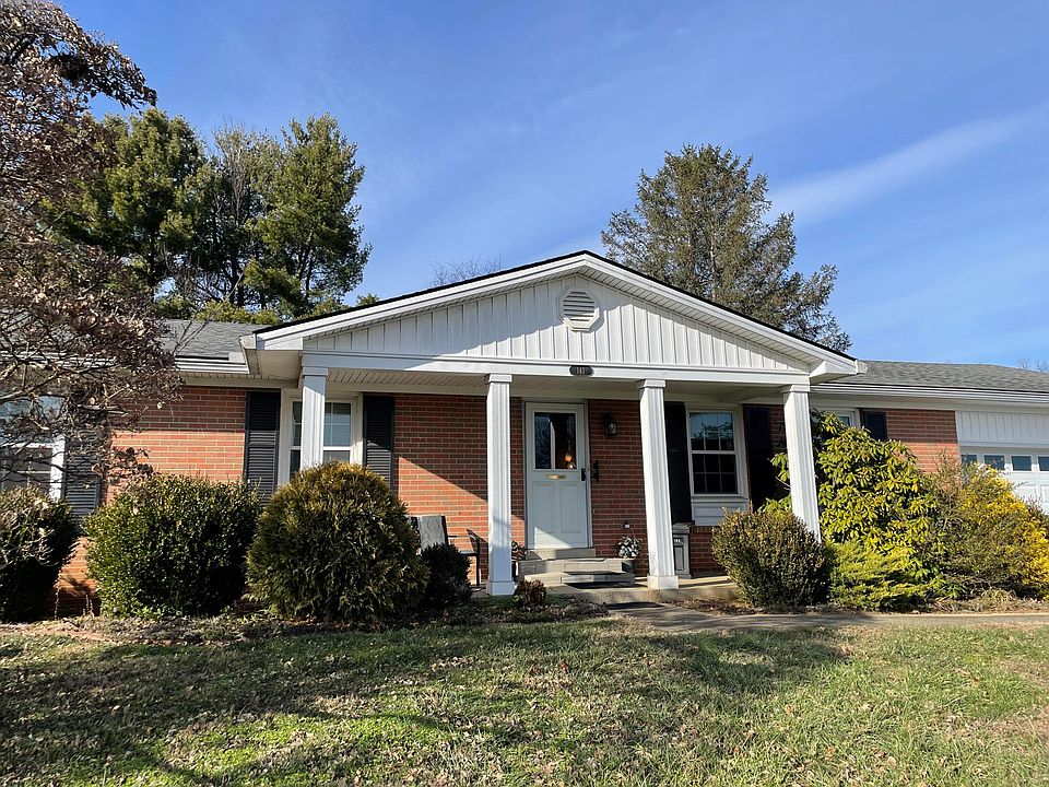 1st image of 141 Lindenwood Ln