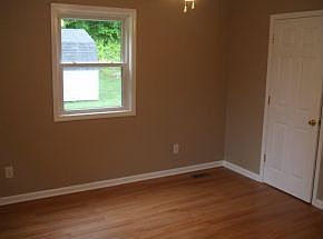 5th image of 2213 Westfield St