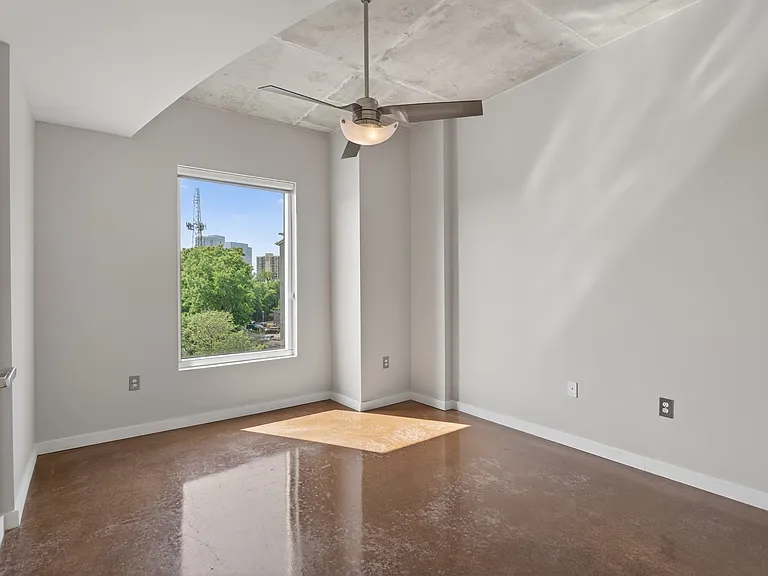 600 12th Ave S #525 — Photo 8