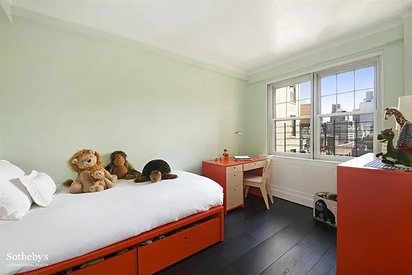 Sold by Sotheby's International Realty | media 7