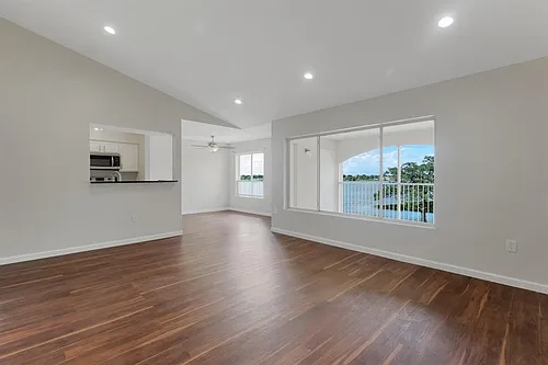 2627 NW 33rd St #2213 Photo 1