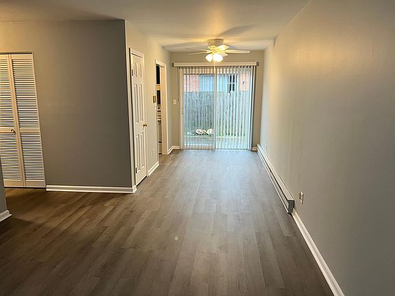 3rd image of 5455 Dunmore Dr
