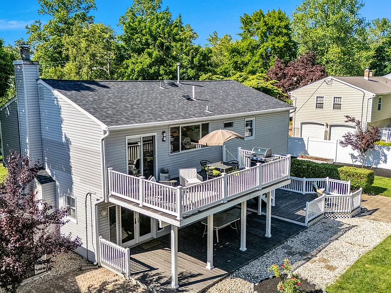 53 Field Ave — Photo 35