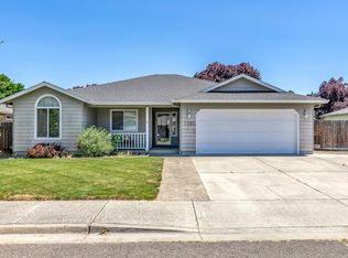 1292 Greentree Way, Central Pt, OR 97502