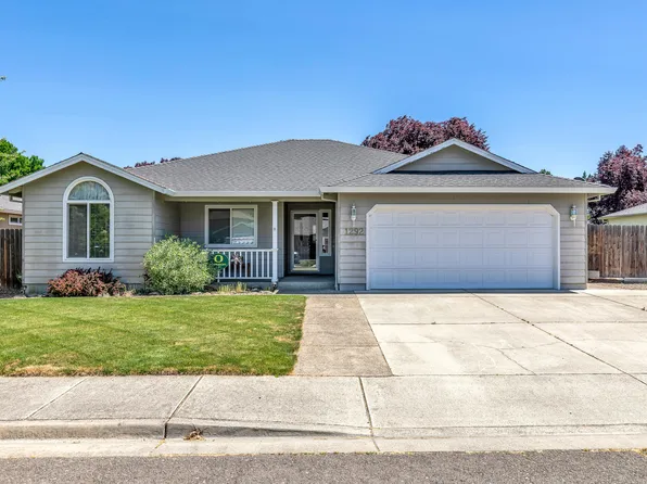 1292 Greentree Way, Central Pt, OR 97502