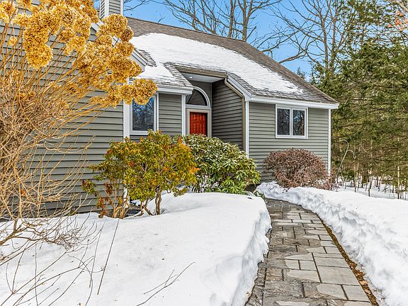 4th image of 177 Bluff Road #20