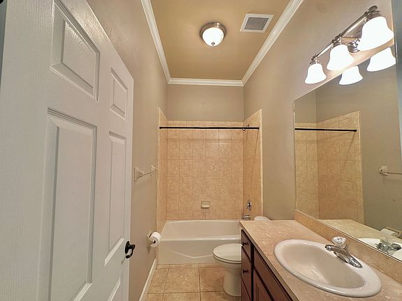 4th image of 5217 SW 91st Dr Unit 20