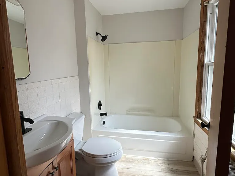 1608 Van Buren Ave — Photo 11
