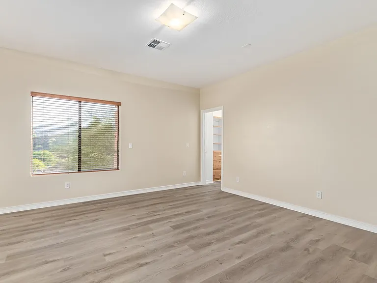 15330 E Walnut Ln — Photo 32