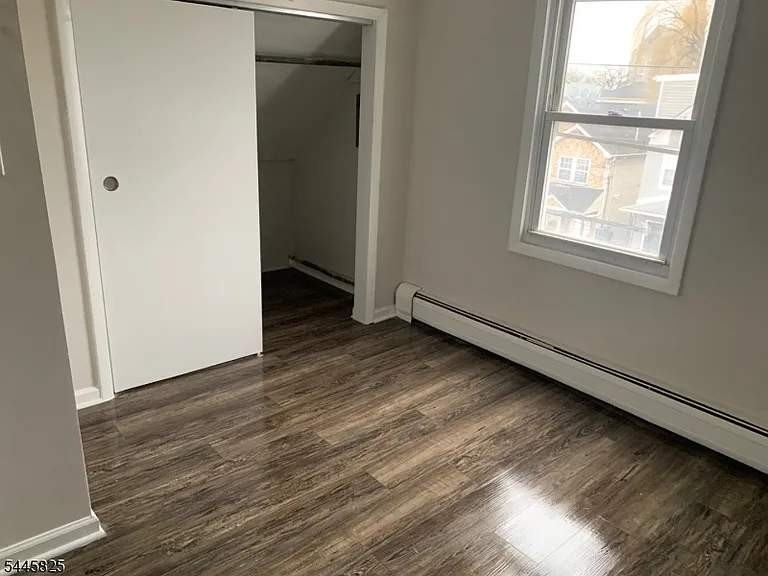 233 Pine St — Photo 7