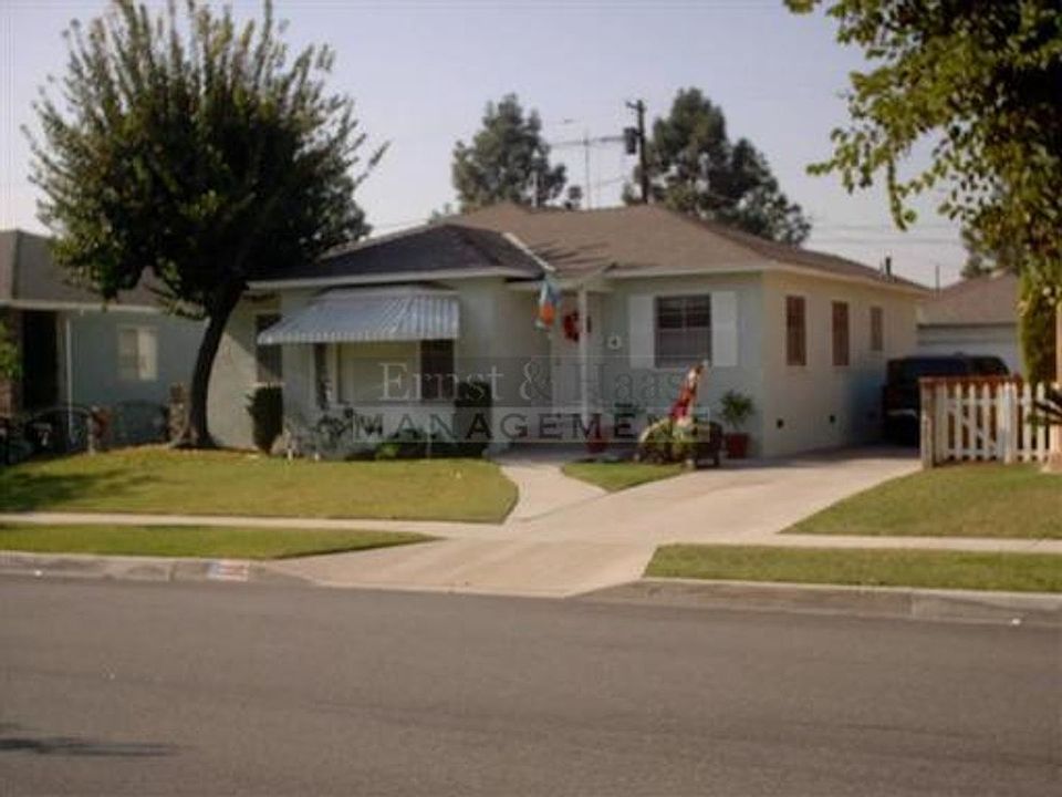 1st image of 5339 Dunrobin Ave