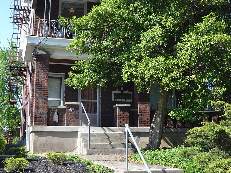 574 Terrace Ave #4 — Photo 14