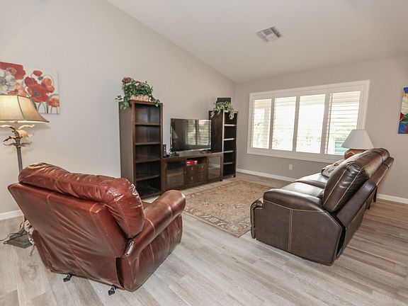 4th image of 9422 E Nacoma Dr