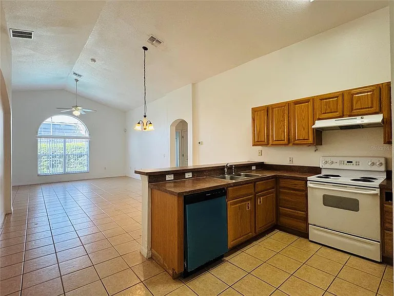 4795 Cumbrian Lakes Dr — Photo 3