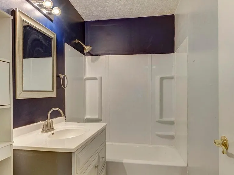 309 W 28th Ave — Photo 8
