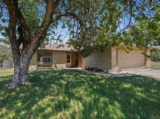 7107 Blackberry Dr, Arlington, TX 76016
