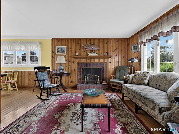 4th image of 28 Bellaire Drive