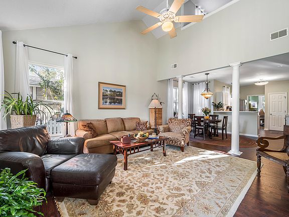 4th image of 89 Creekside Dr